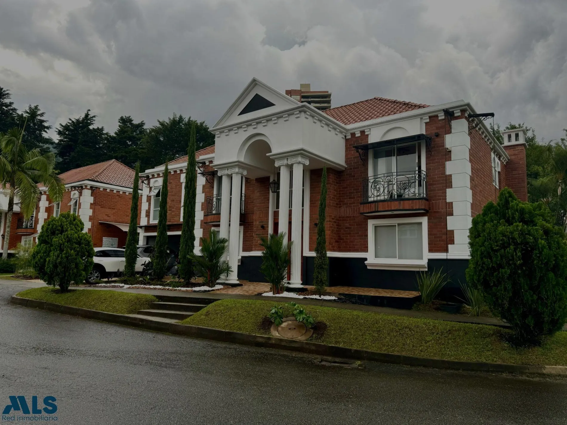 Casa / Vivienda — en Chapinero, Bogotá — INM-00023